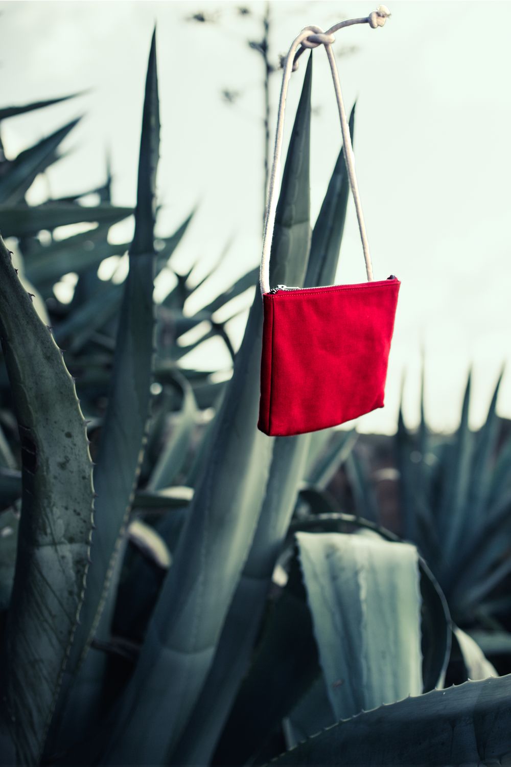 CRUA visual storyteller | portuguese ethical fashion brand