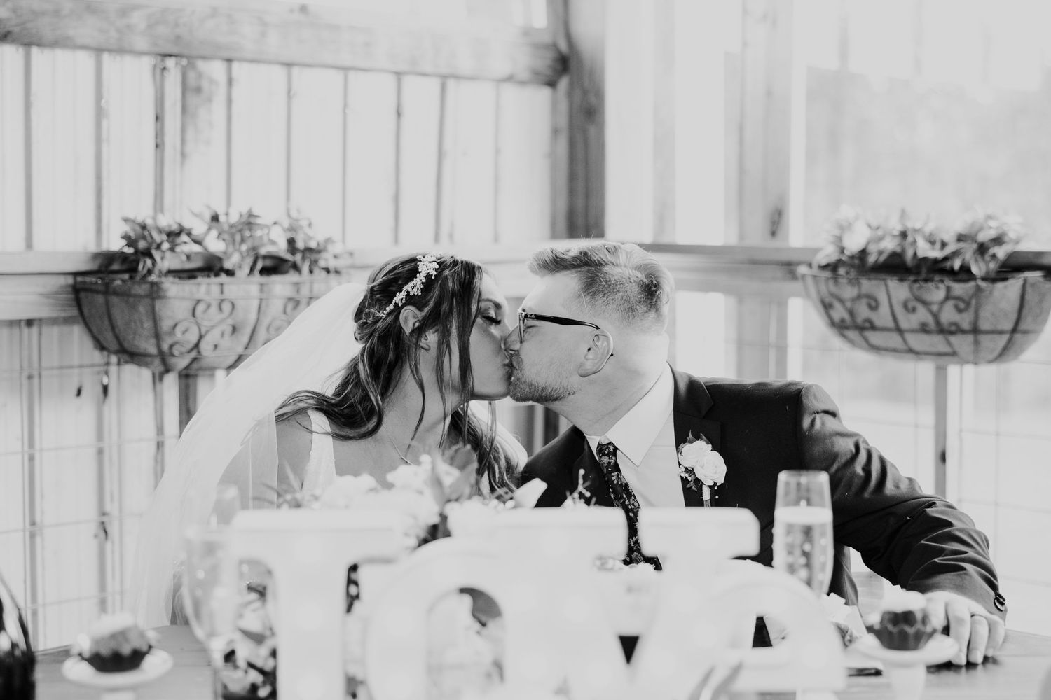 Ohio Wedding, Ohio Photographer, Wedding Photographer, The Palm Tree Barn, Bride and Groom Photos, Wedding Reception