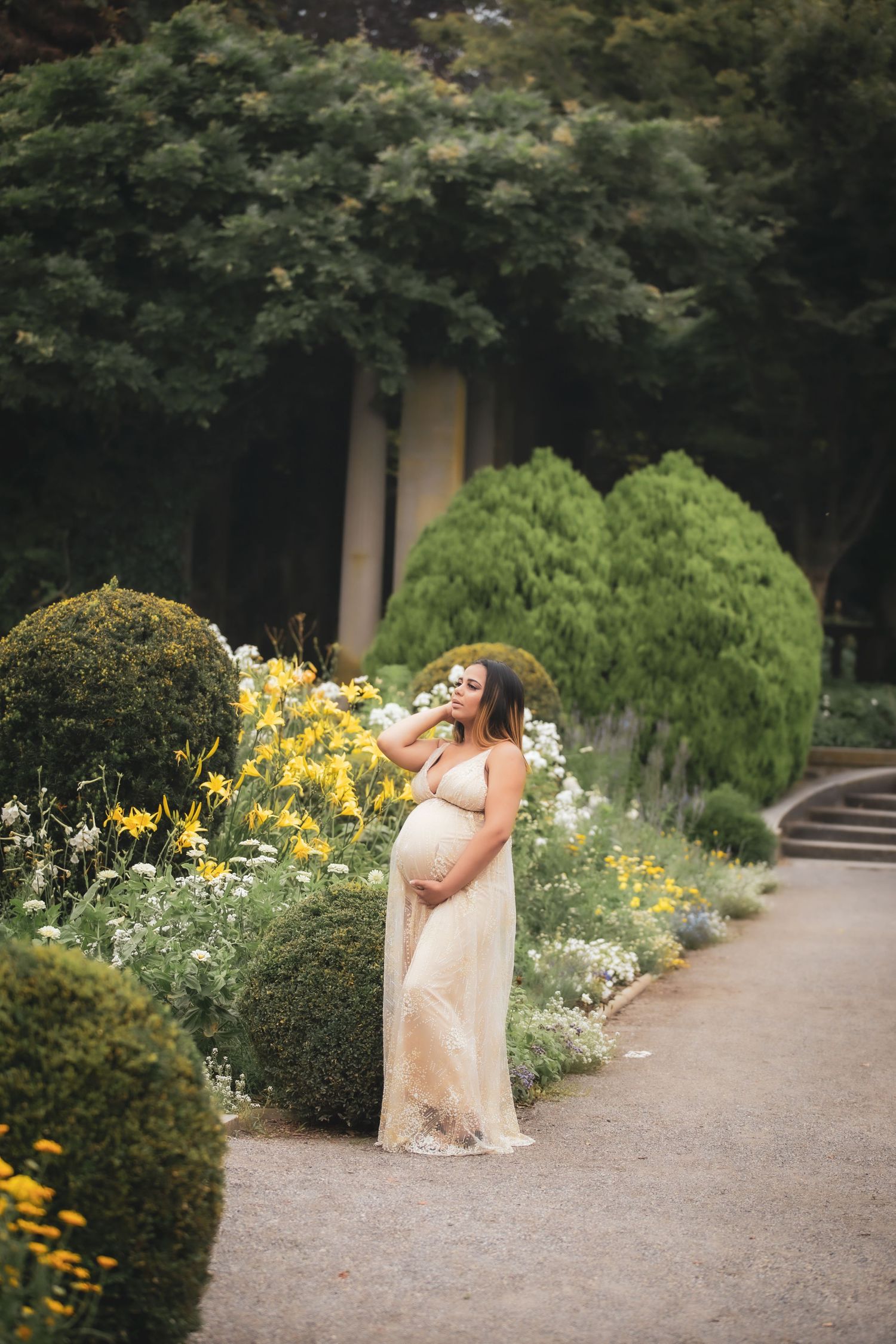 Get your Maternity photos in Connecticut by CMEDINA PHOTOGRAPHY.