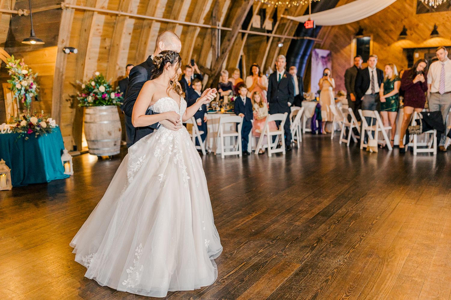 SWEENEY BARN VIRGINIA WEDDING PICTURES
