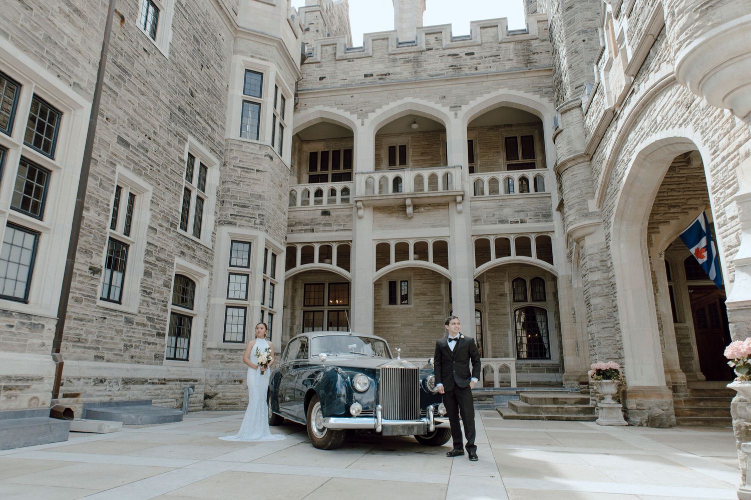 Wedding in the beautiful Casa Loma, Toronto, Ontario.
