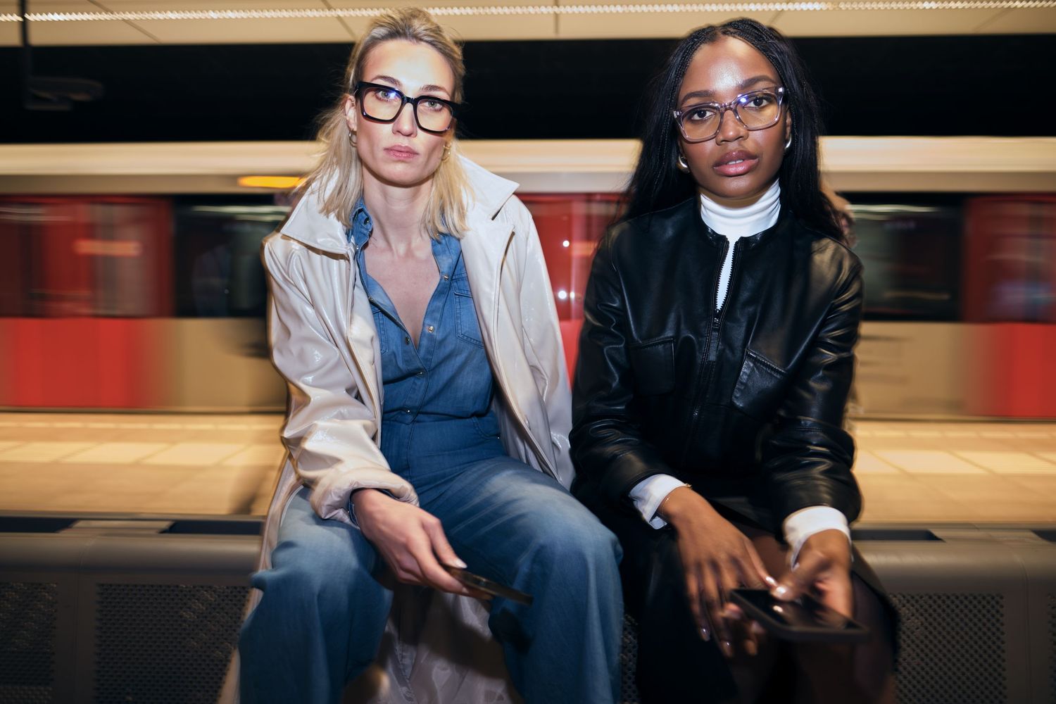 Fashion mode fotografie fotograaf byjojo flash flitsfotografie bla.amsterdam amsterdam koen wijland metro tram sony fuji
