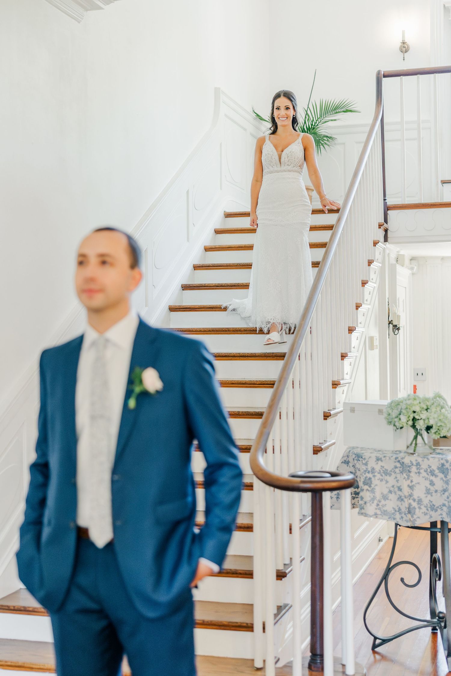 RUST MANOR HOUSE LEESBURG VIRGINIA WEDDING PICTURES BRIDE GROOM