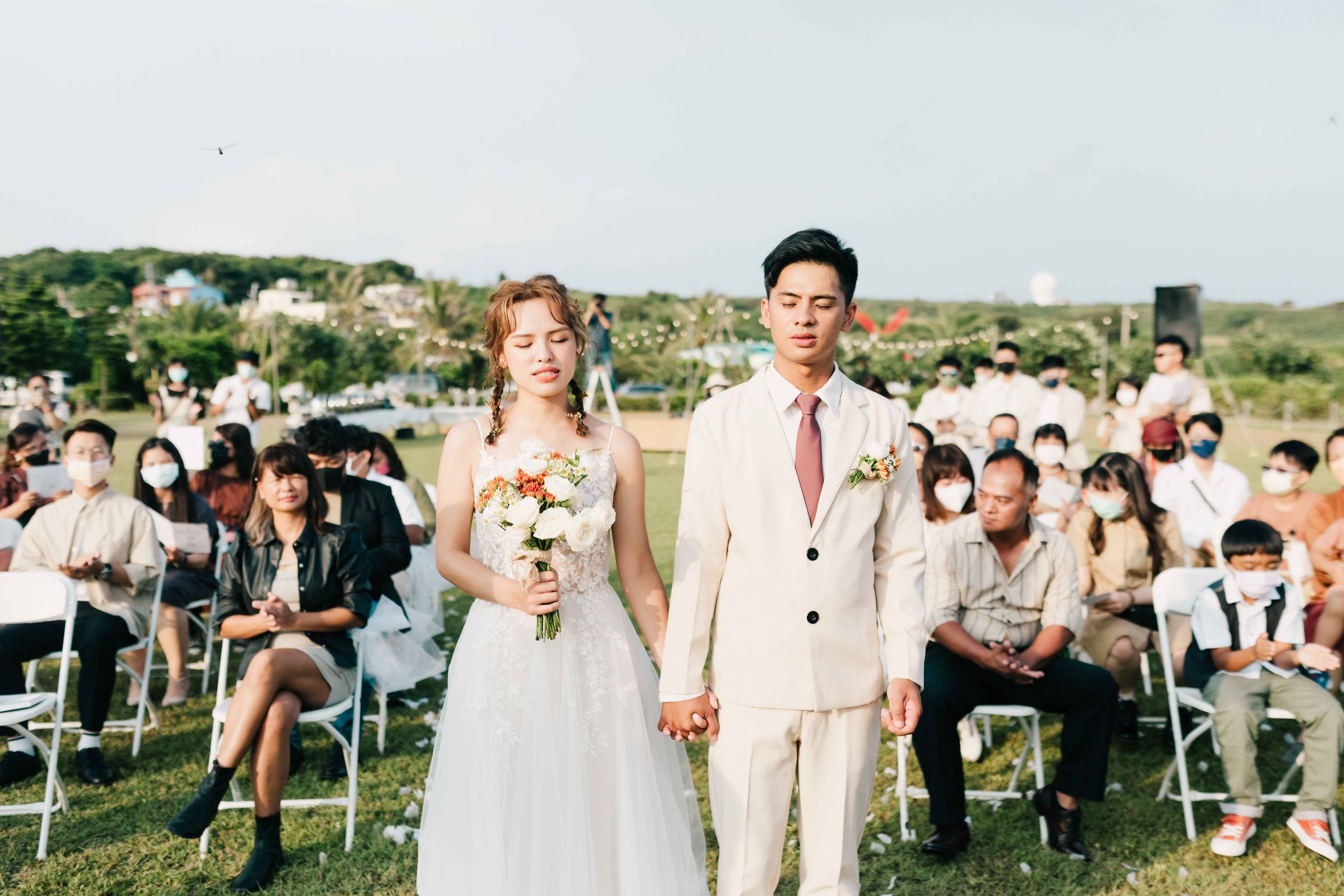 渴望影像｜專業經營的台灣婚禮攝影團隊，服務高雄、台南、台中、台北、新北及全台新人，擅長美式戶外婚禮、證婚儀式與自然時尚婚禮紀實，以明亮自然的光感、細膩構圖與真實情感，完整記錄婚禮準備、儀式與宴會中的每個動人時刻，並提供紐西蘭海外婚禮、海外婚紗與旅拍服務。