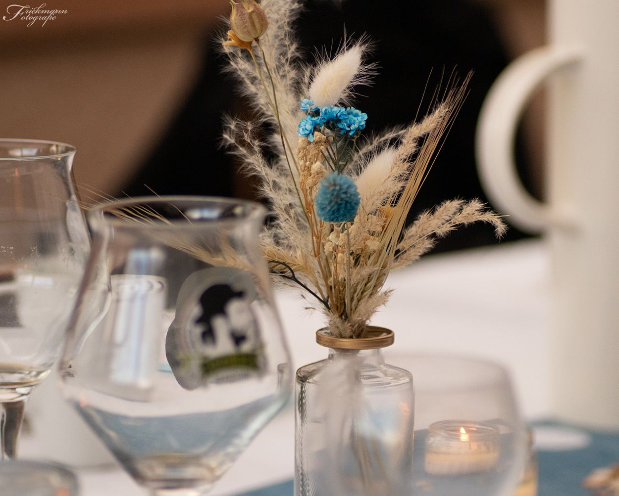 Detailaufnahme der Tischdekoration bei einer Feier Region Hannover- detailreiche Eventfotografie