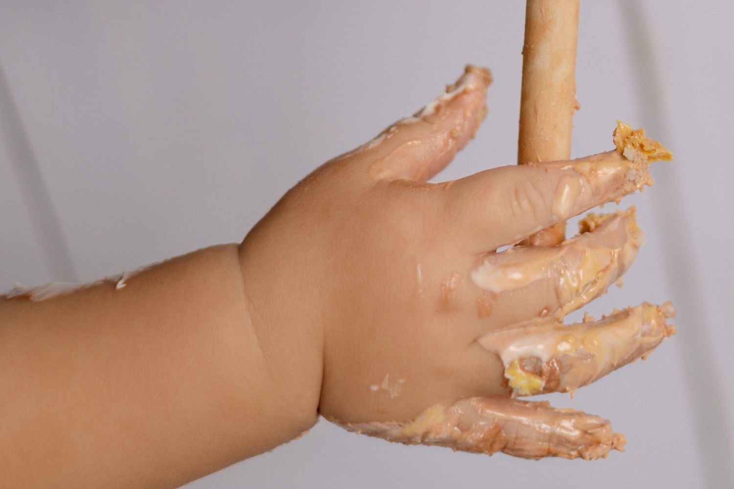 cake smash photography near me, miami baby birthday photoshoot, baby portraits near me