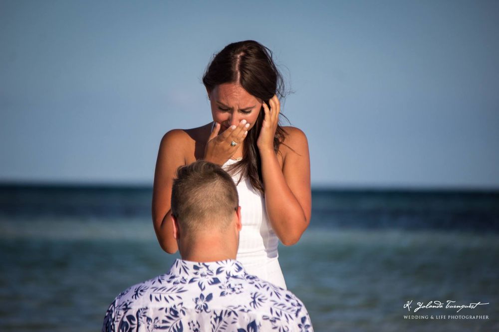 woman surprised at proposal, nassau bahamas photographer, K. Yolanda Turnquest Photography