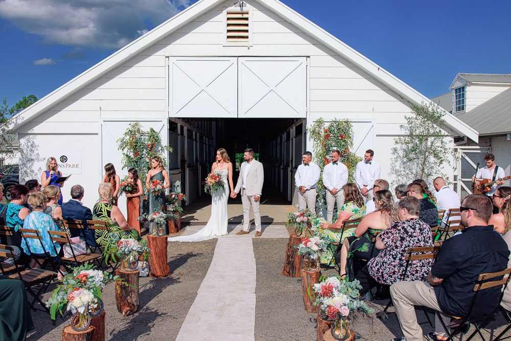 farm wedding photos