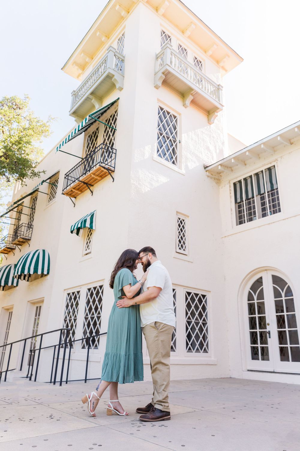 engagement session at Driscoll Villa