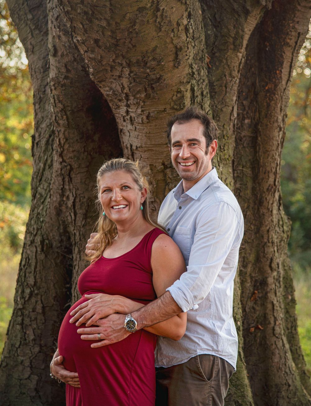 <img src="outdoormaternitycouplephotoadelaide.jpg" alt="outdoor maternity couple photoshoot Adelaide, South Australia">