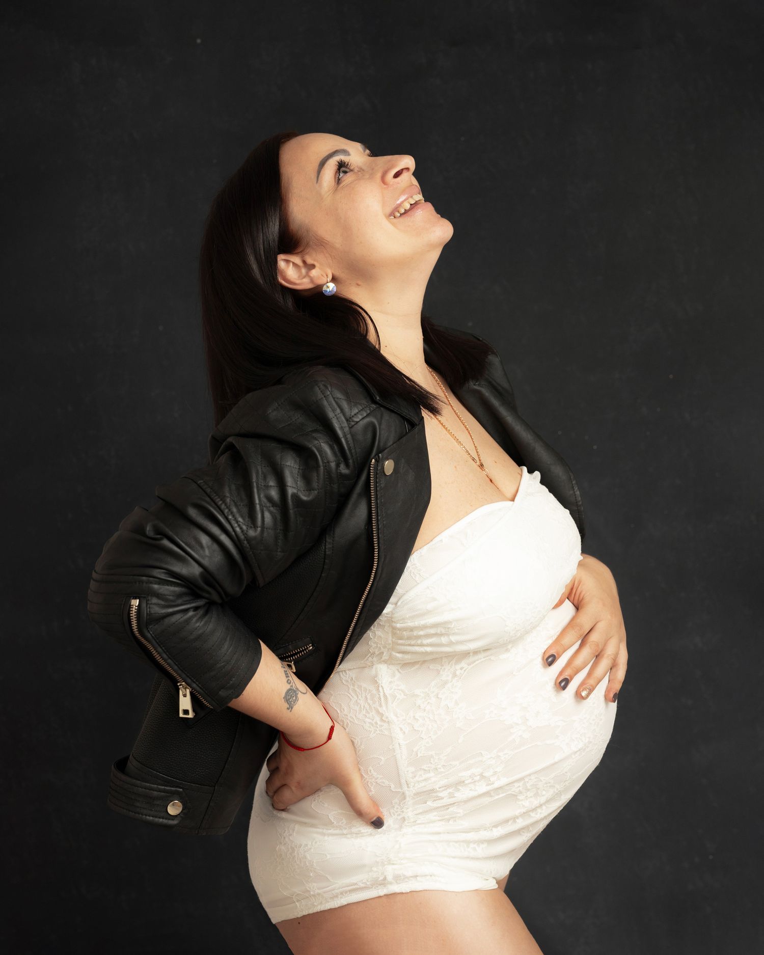 maternity photography by elena brown portraits female-photographer, studio photography, Northampton