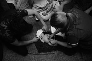"Preserving the miracle of birth: Captivating and emotional birth photography that beautifully captures the precious mom