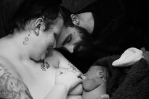 Preserving the miracle of birth: Birth photography capturing the raw emotions, incredible moments, and the beginning of