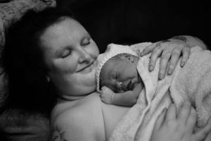 Preserving the miracle of birth: Birth photography capturing the raw emotions, incredible moments, and the beginning of