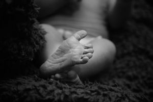 Capturing the miracle of life: Birth photography that beautifully documents the raw emotions, precious moments, and incr