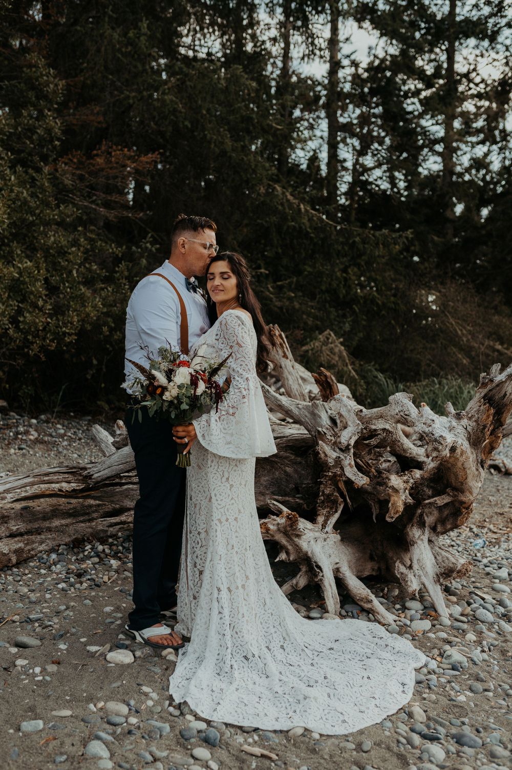 Port Angeles Photographer, Elopement photographer, Wedding Photographer, Elope, Beach Elopement, Seattle, Olympic NP