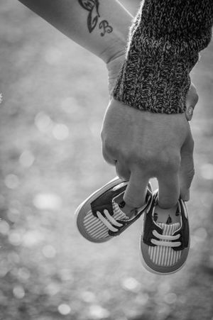 Expecting couple photography