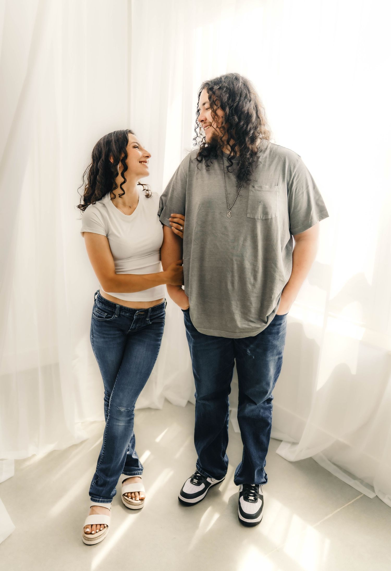 Jasmine Silversmith 
Jasmine Falling Photography
Oklahoma Wedding Photographer