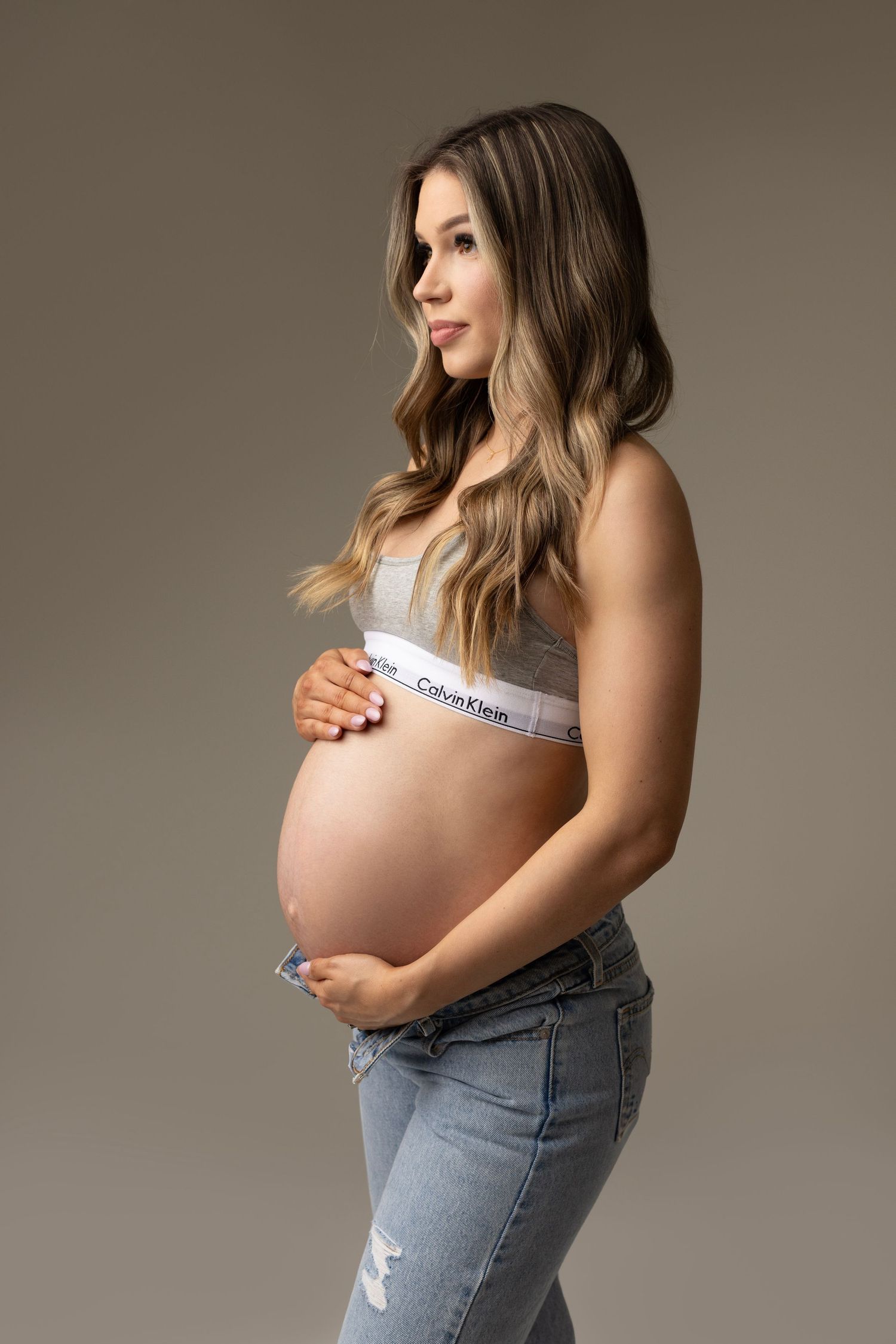 Subscribe to Elizabeth Lang Photography for discounts, free sessions, updates and model calls. Surrey Vancouver Newborn Family Maternity