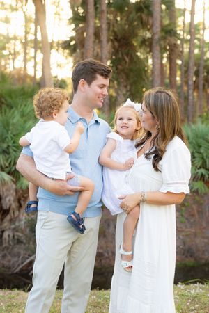 That To Wear for Beach Family Photos by Mai Mirabal, Family Photographer at Vero Beach, FL and Disney's Vero Beach Hotel.