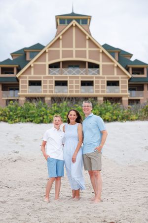 That To Wear for Beach Family Photos by Mai Mirabal, Family Photographer at Vero Beach, FL and Disney's Vero Beach Hotel.