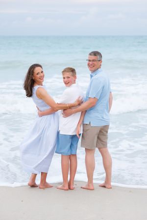 That To Wear for Beach Family Photos by Mai Mirabal, Family Photographer at Vero Beach, FL and Disney's Vero Beach Hotel.