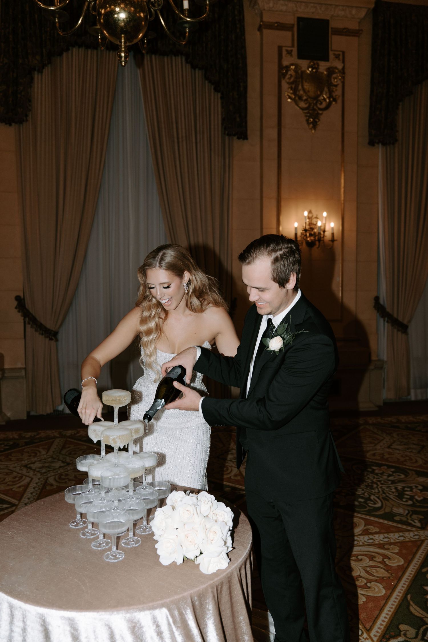 Winnipeg Winter Wedding at the Fort Garry Hotel