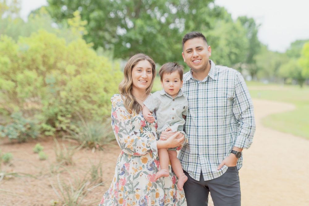 Family Photography Session in the park by Houston Photographer, Family Photoshoot in Jersey Village Houston