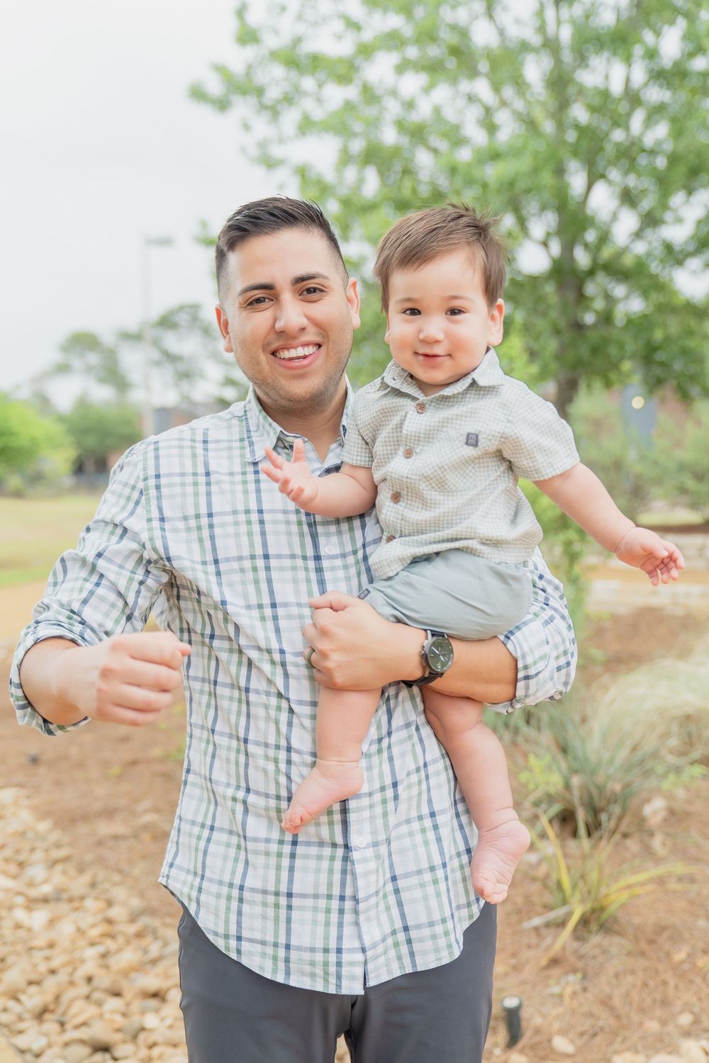 Family Photography Session in the park by Houston Photographer, Family Photoshoot in Jersey Village Houston