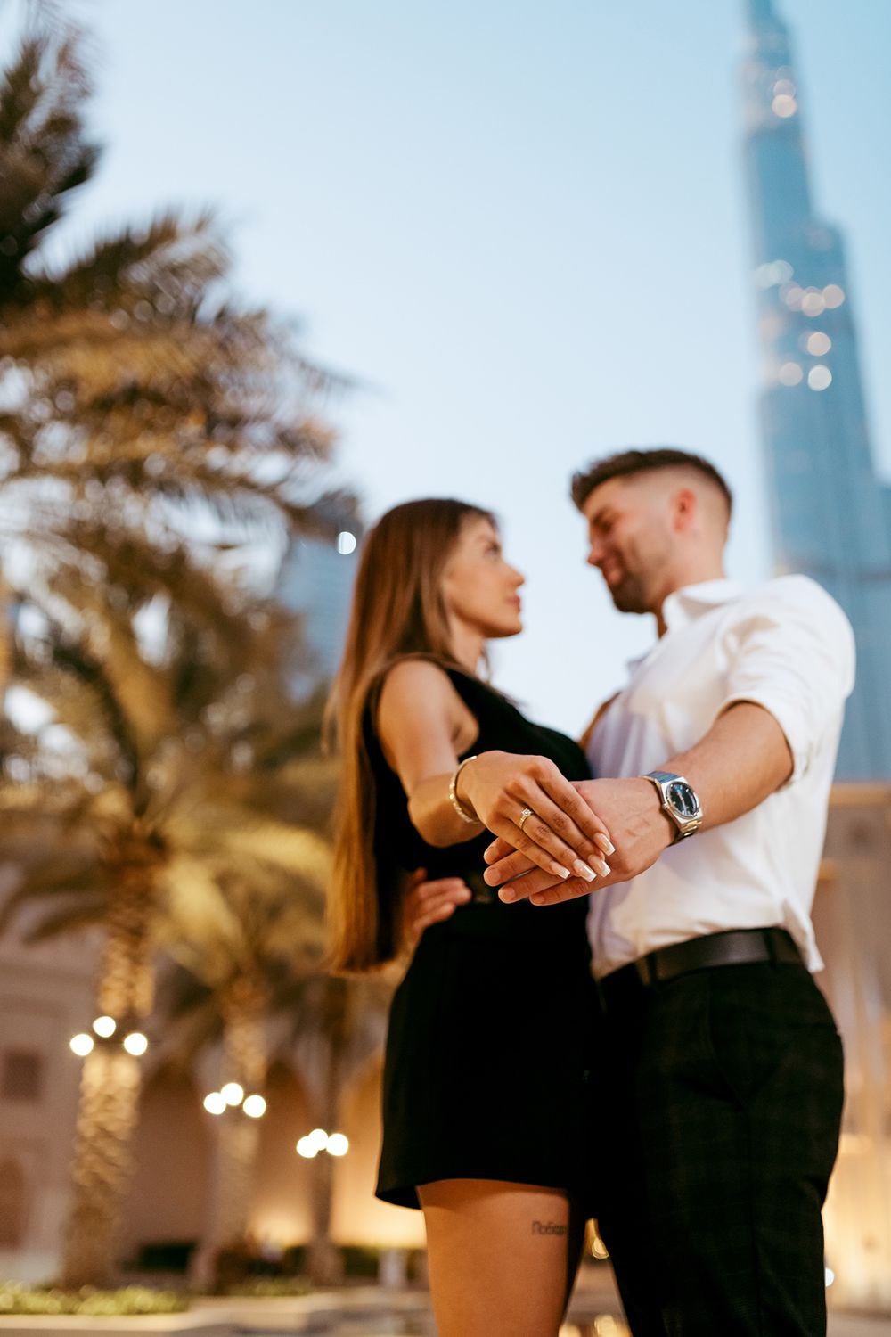 engagement burj khalifa photoshoot couple