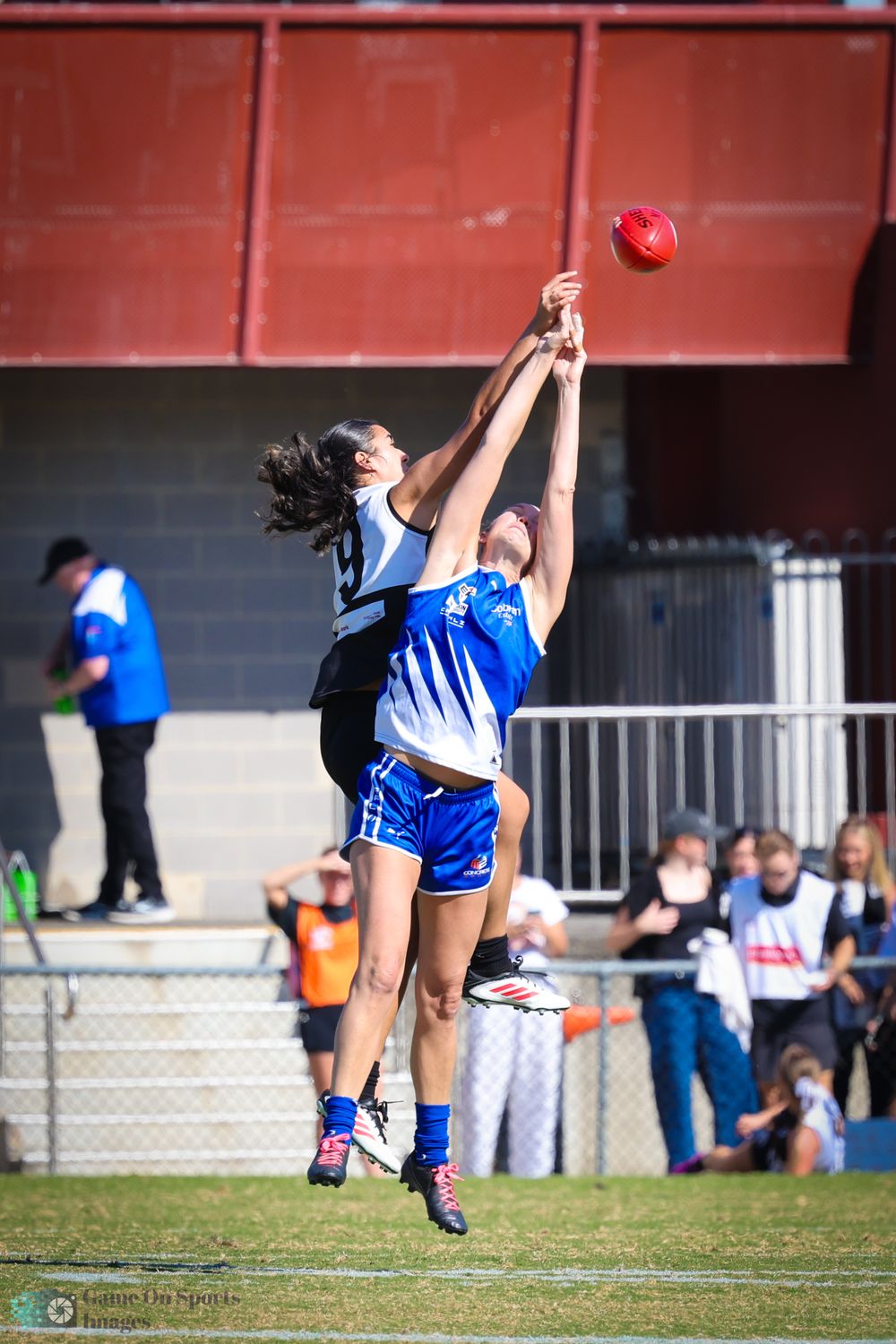 Melbourne Sports Photographer.  Ringwood East v Surrey Park.  AFL