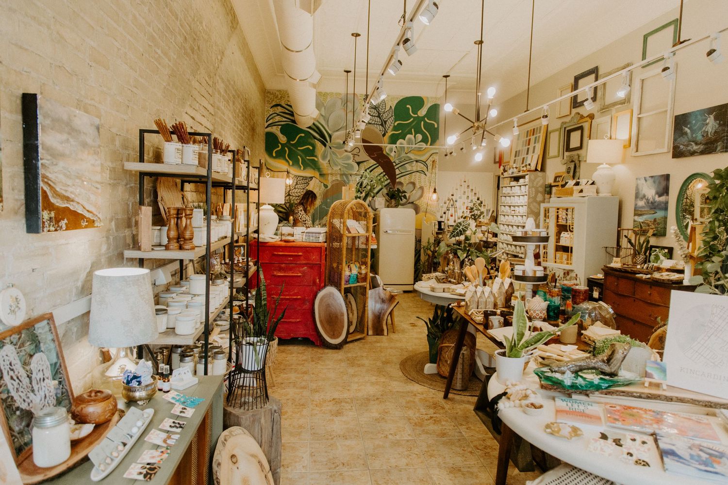 stilara storefront in kincardine ontario