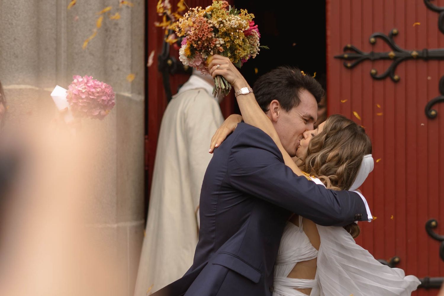 intimate weddings wedding photography photographer photographe photographie mariage intimistes elopement authentique émotions amour France