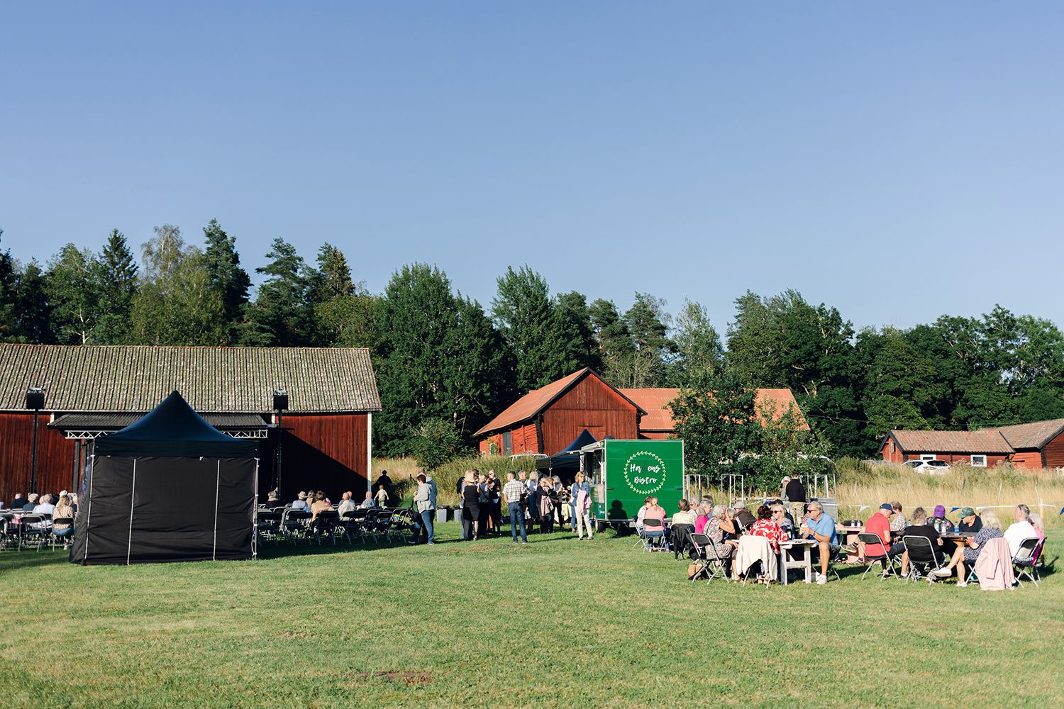 Petra Wahlgren på Fröslunda Hage. Fotograf Rebecca Nordin.