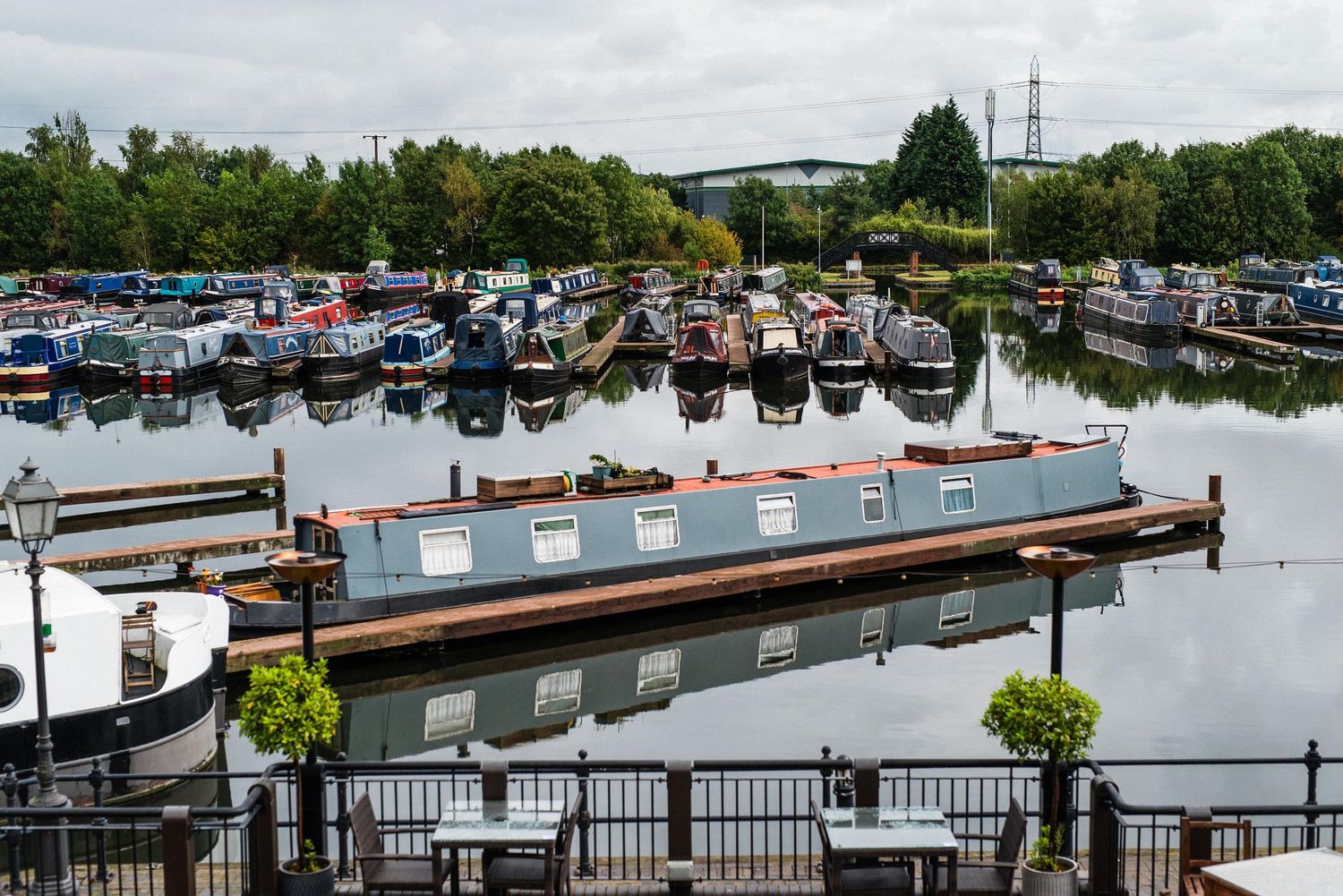 Natural and relaxed budget-friendly wedding photography at The Crows Nest, The Waterfront, Barton Marina