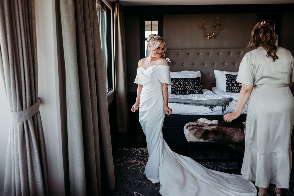 hääkuva, hääpotretti, häävalokuvaus, first look, vihkiminen