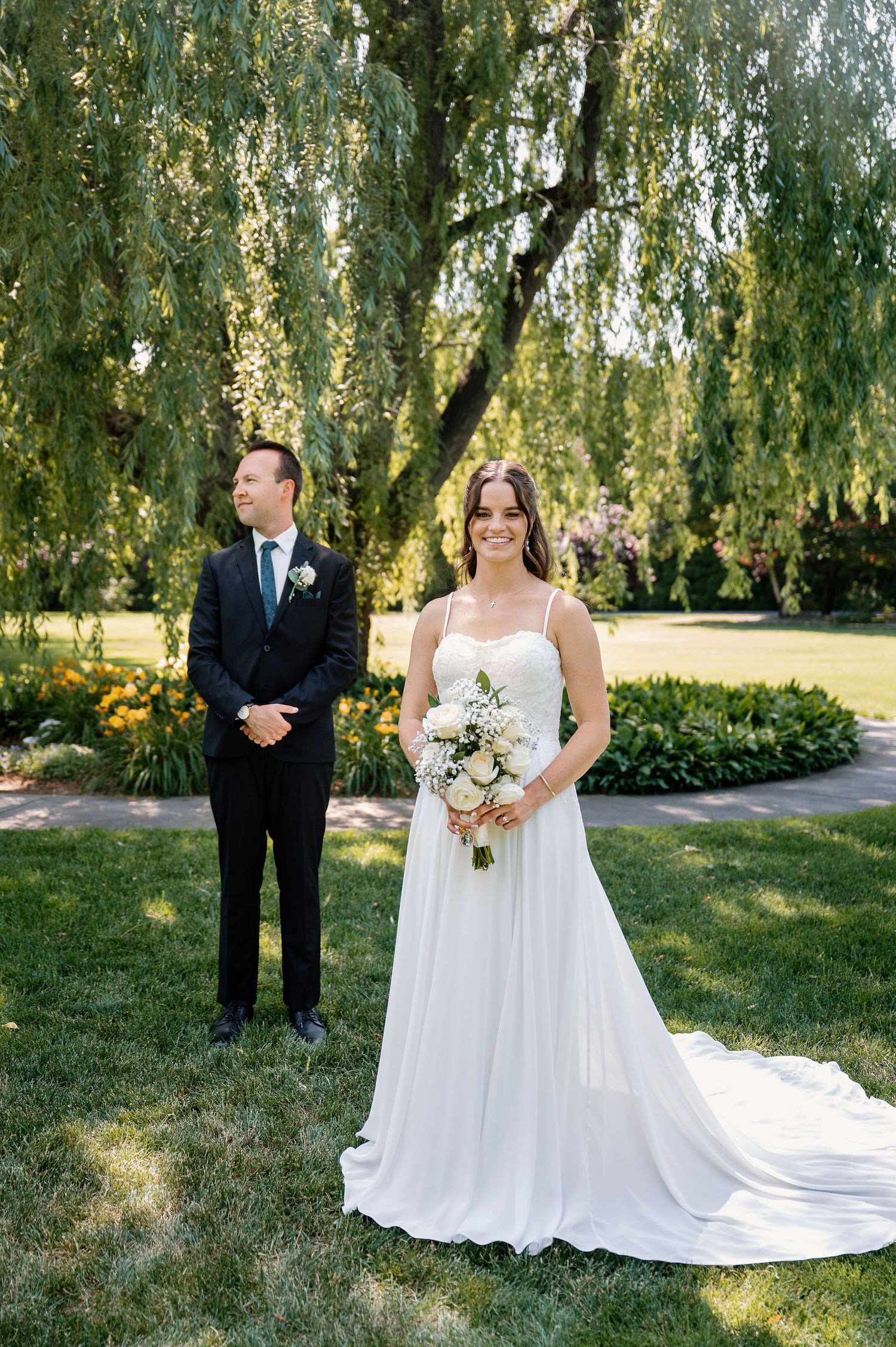 Promise Garden wedding bride and groom photos