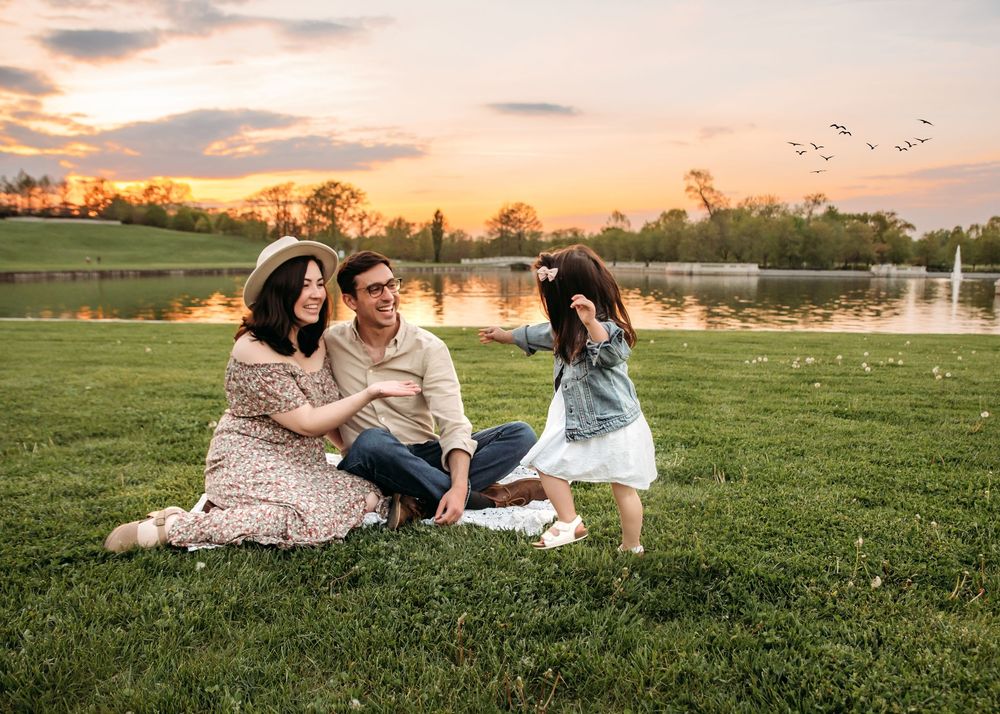 St. Louis Family Photographer Ashley Dawn Photography Forest Park Engagement Photos Couples