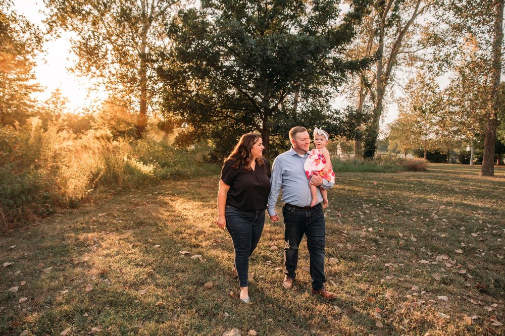 St. Louis Family Photographer Ashley Dawn Photography Forest Park Engagement Photos Couples
