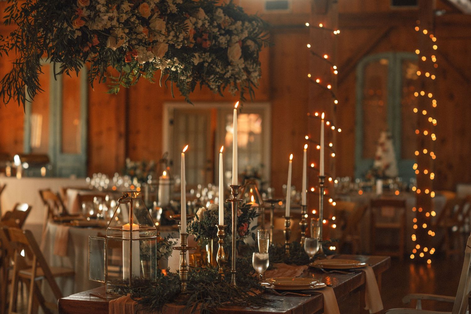 Alexa + Peyton | © Carly Arnwine Photography | Shadow Creek | Purcellville, Virginia | Erin Sellers | Dragonfly Events | Fluffy Thoughts