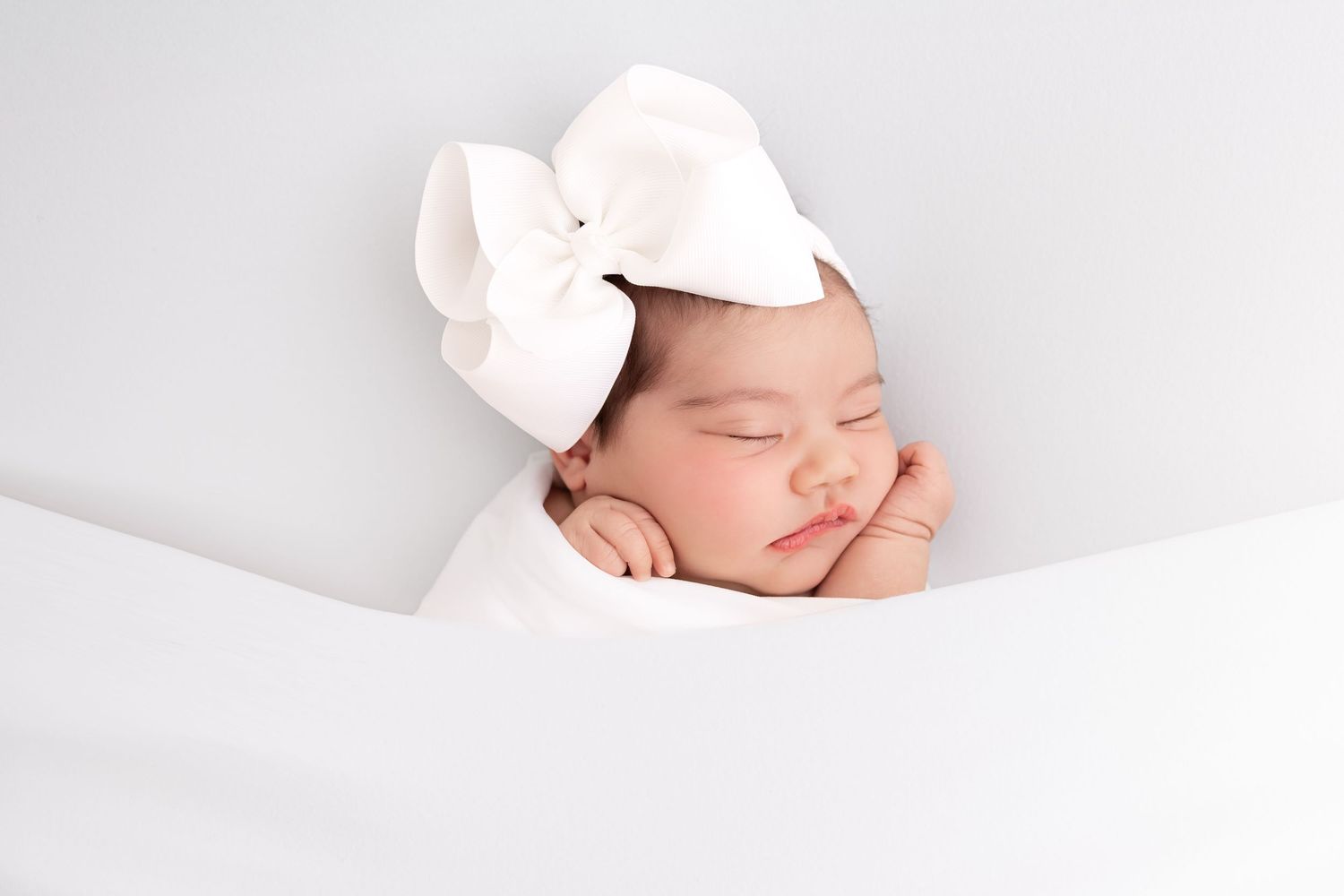 In Studio Long Island Newborn Photographer, Long Island newbor photography, best newborn photographer, ny affordable newborn photographer