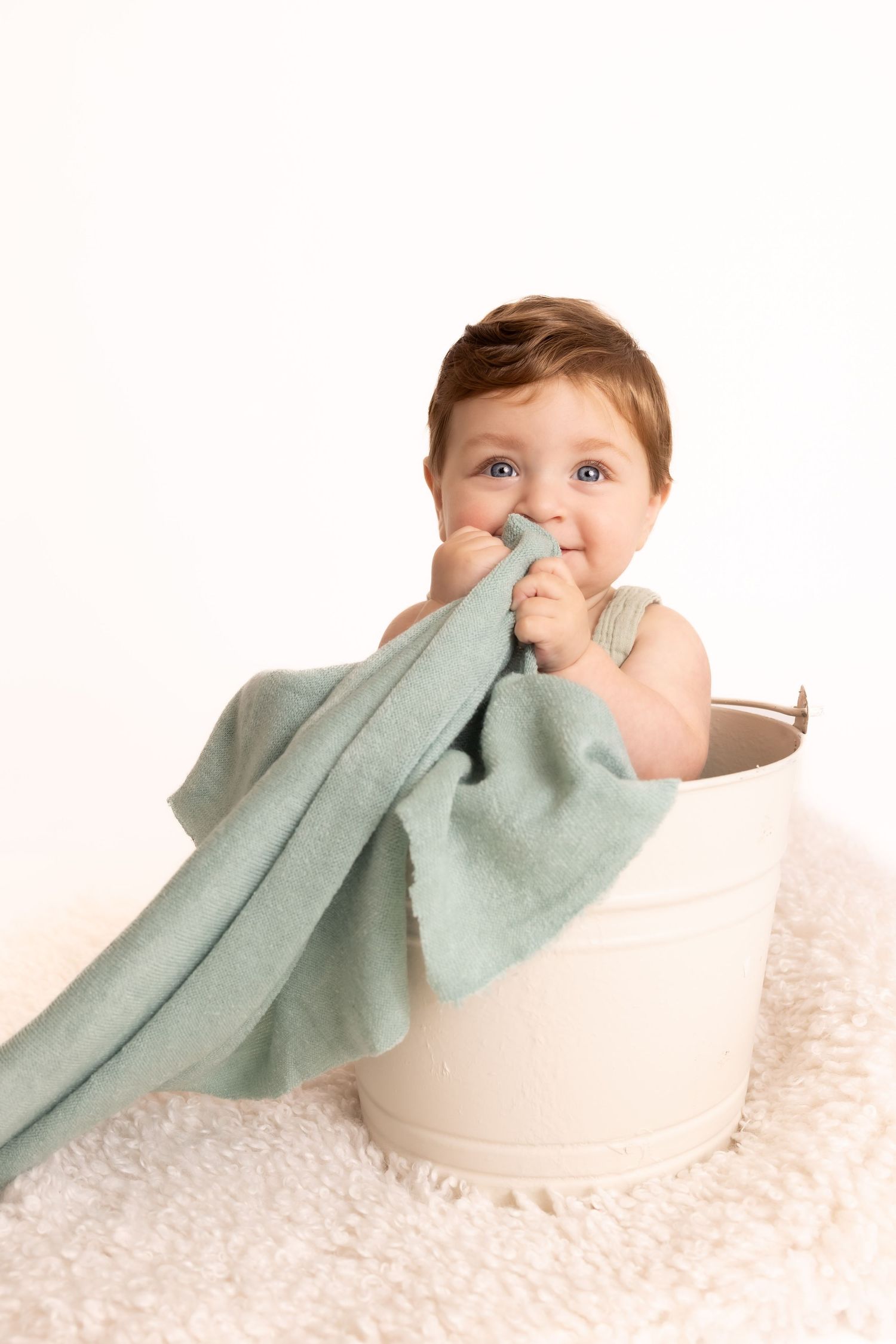 Long Island newborn photographer, cake smash, sitter, family photography, baby photography, personality, Long Island sitter sessions, afford