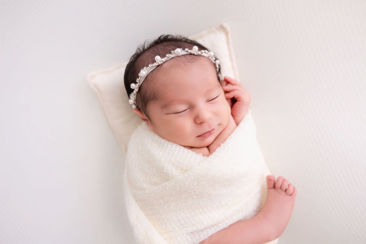 best Long Island newborn photographer, Syosset newborn photographer, Nassau county newborn photographer, Long Island newborn photo shoot