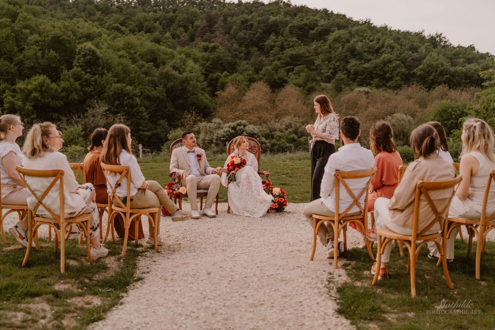 photographe mariage Drôme Isère Valence
reportage mariage
photo de mariage naturelle
séance photo couple mariage
photographe mariage luxe bo