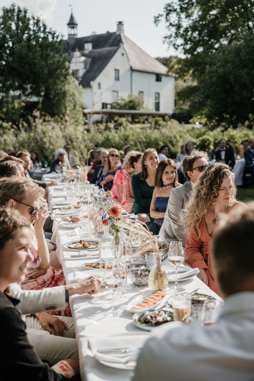 Trouwreportage Overijssel spontane, niet-gepsoeerde foto’s die het verhaal vertellen