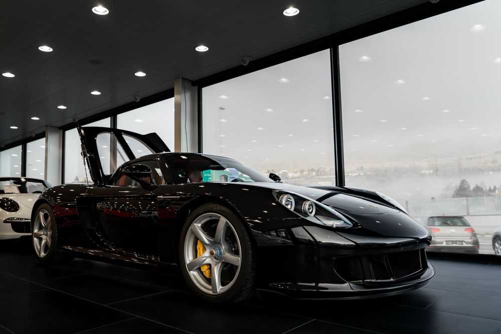Daniel-Michaud-Photographie-DMPhotography-Automobile-Auto-Cars-Centre Porsche Neuchâtel-Porsche-Carrera GT