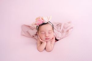 best Long Island newborn photographer, best Nassau county newborn photographer, Long Island newborn photo shoot, Nassau county newborn photo