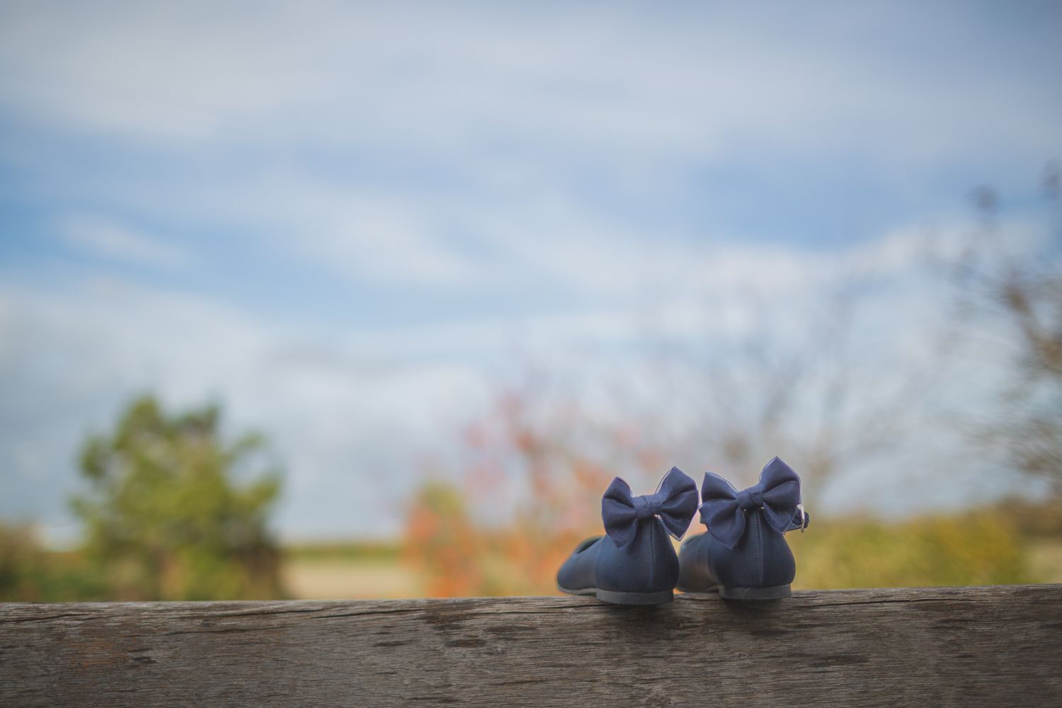 Cooling Castle Barn Wedding Photography cute shoes