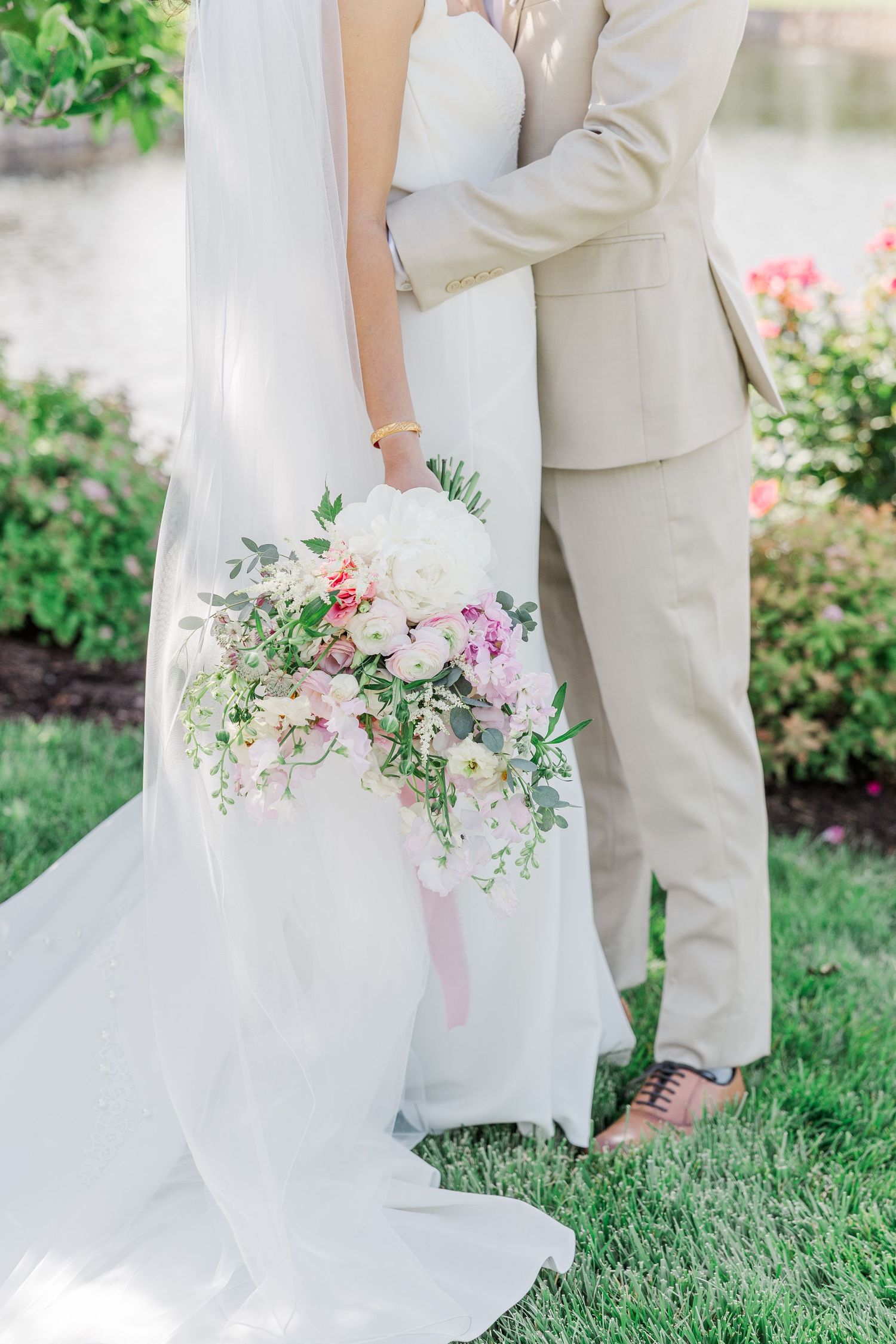 Dominion valley country club wedding pictures