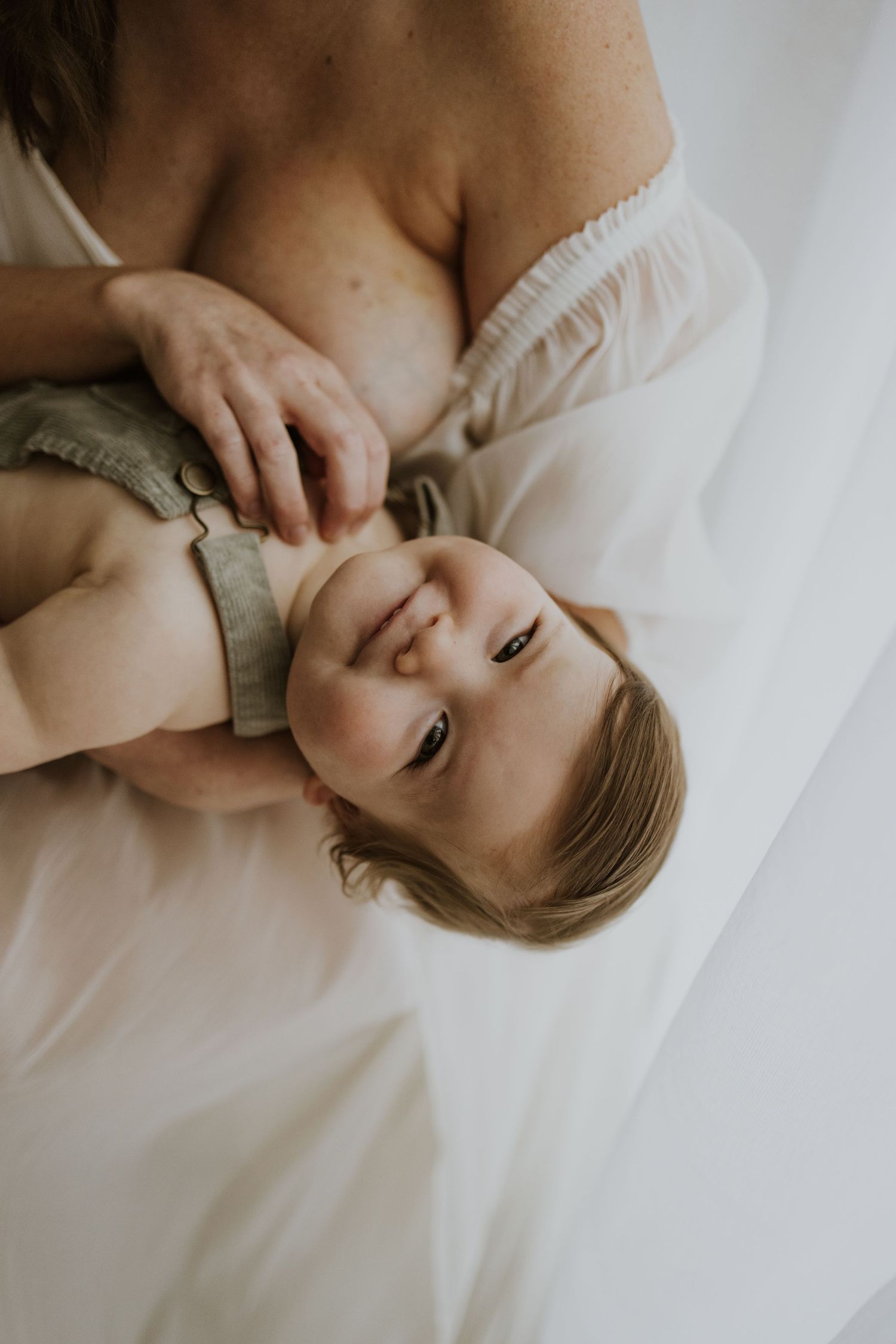 Geelong Lara Torquay Ocean Grove Barwon Heads newborn maternity pregnancy family motherhood couples photographer photography photoshoot